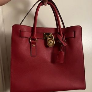 Michael Kors Large Hamilton Cherry